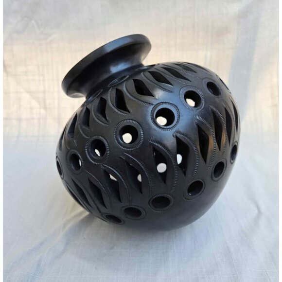 Oaxaca Black Pottery Olla Style Decorative Vase Mexico Barro Negro Handmade Pot - Picture 1 of 11